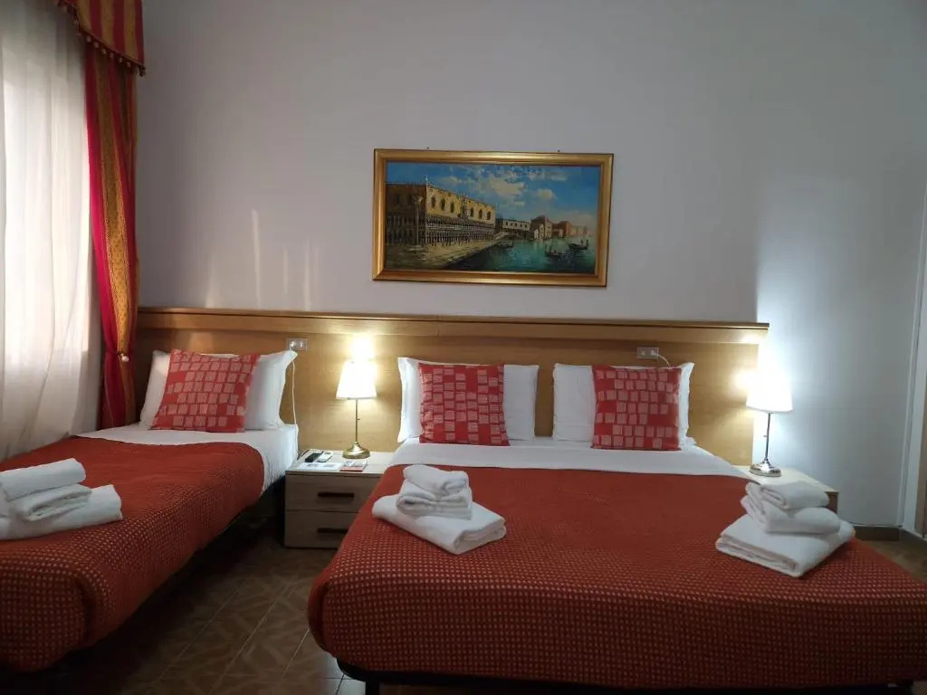 Hotel photo 8