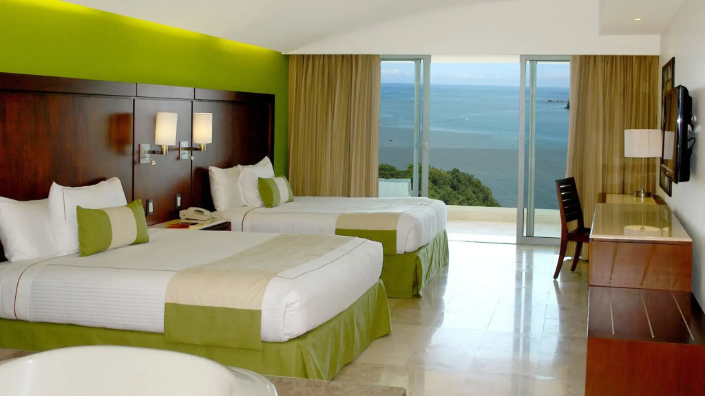 Luxury Quadruple Suite