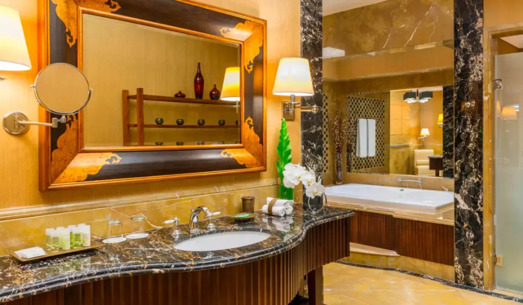 The Westin Dubai Mina Seyahi Beach Resort & Marina