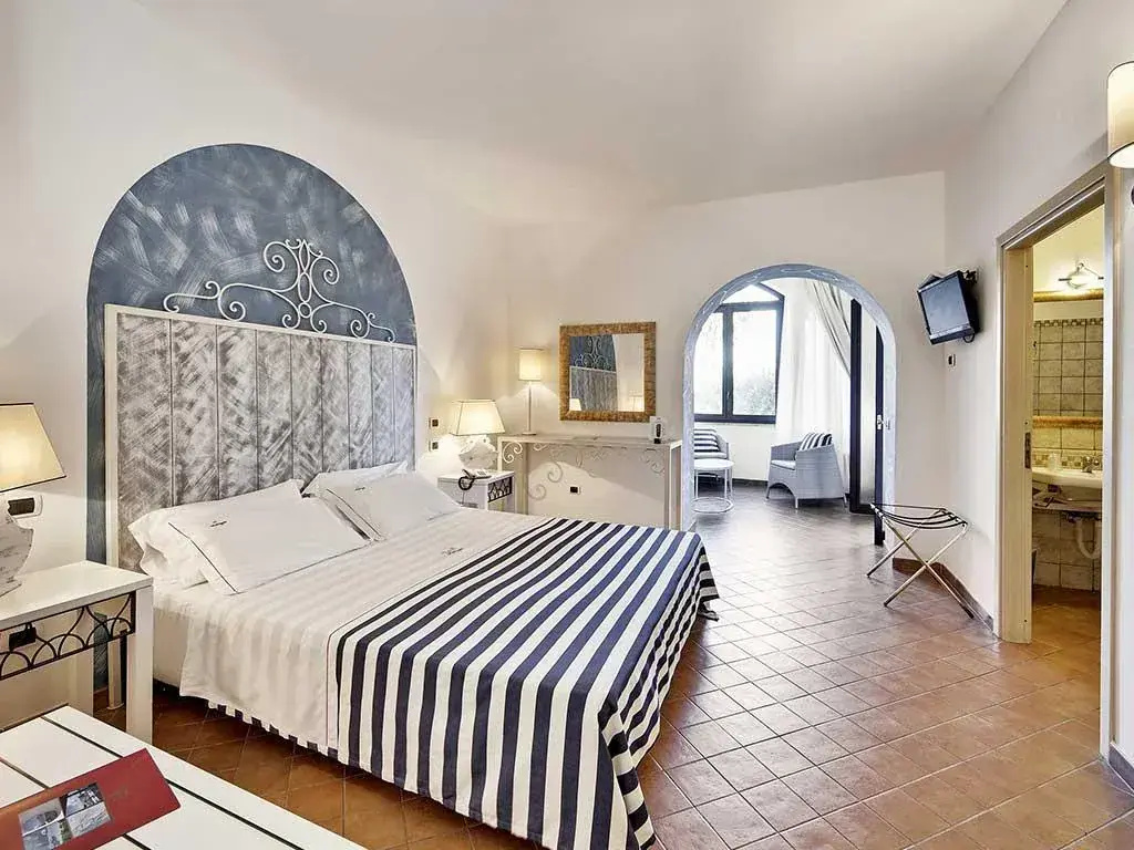 Double Junior Suite (full double bed)