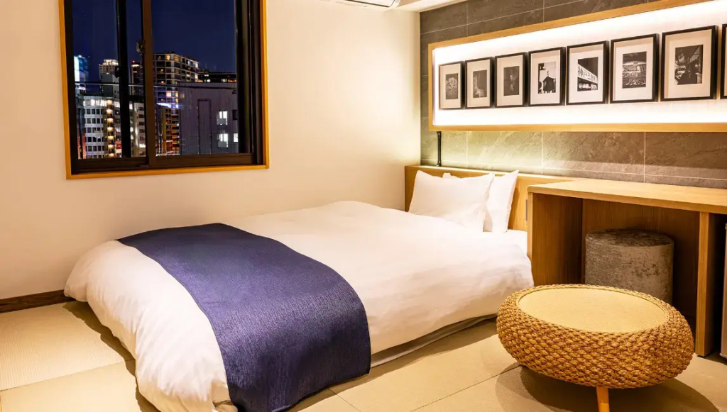 Urban Double room (full double bed)