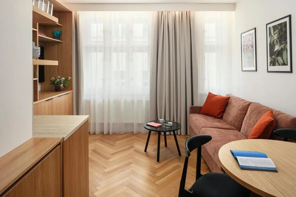 1 Bedroom Apartment