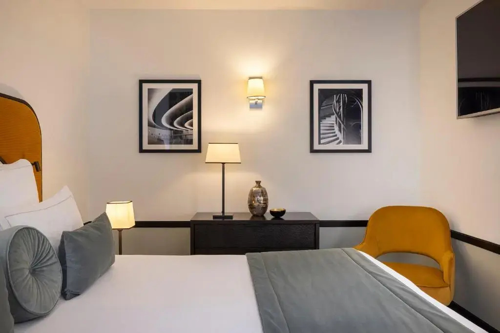 Hotel Aiglon 70