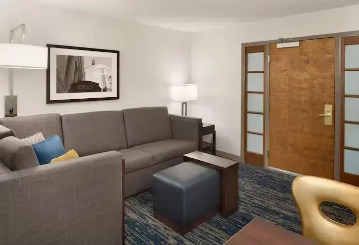 Embassy Suites by Hilton Columbus - Chambres