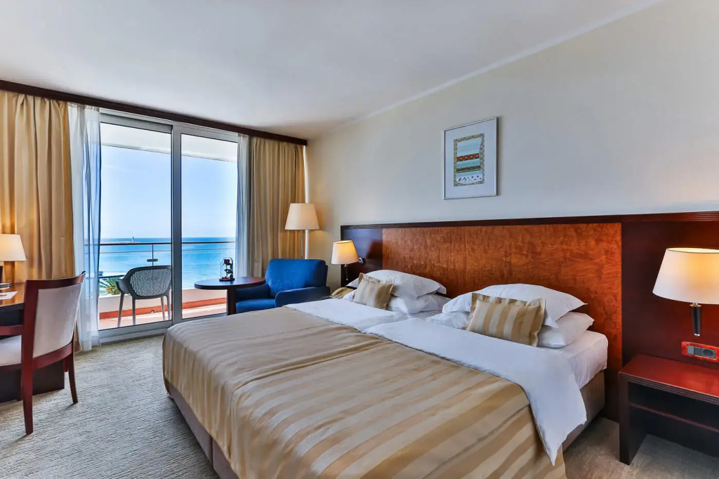 Junior Double Apartment (full double bed)
