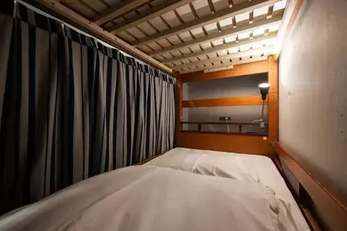 Bed in Dorm (male dorm)