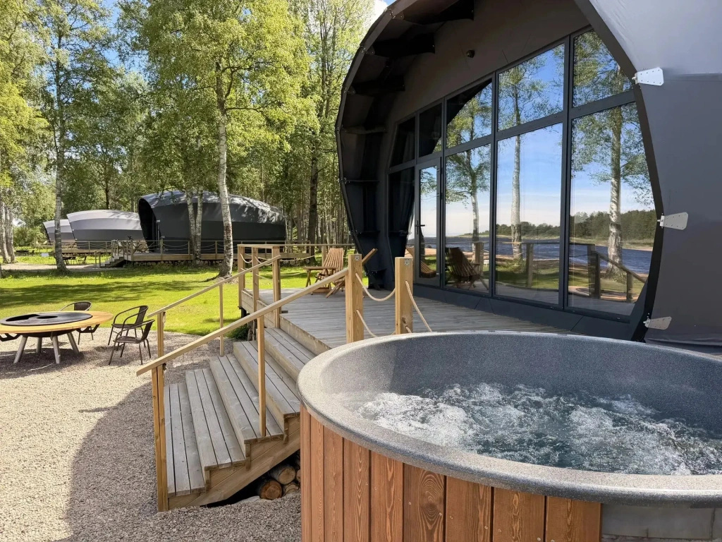 Quadruple Suite with balcony and with river view