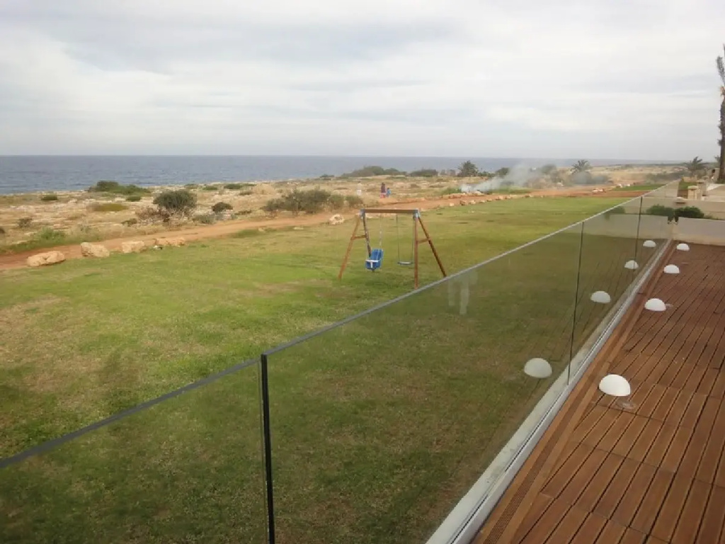 5 Br Villa - Leonies' By The Sea - Chg 8913