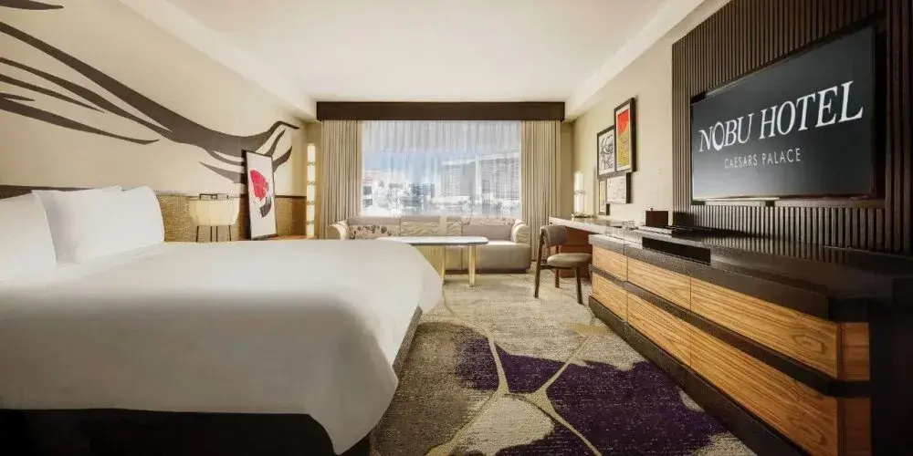 Nobu Double room with partial Strip View (full double bed)