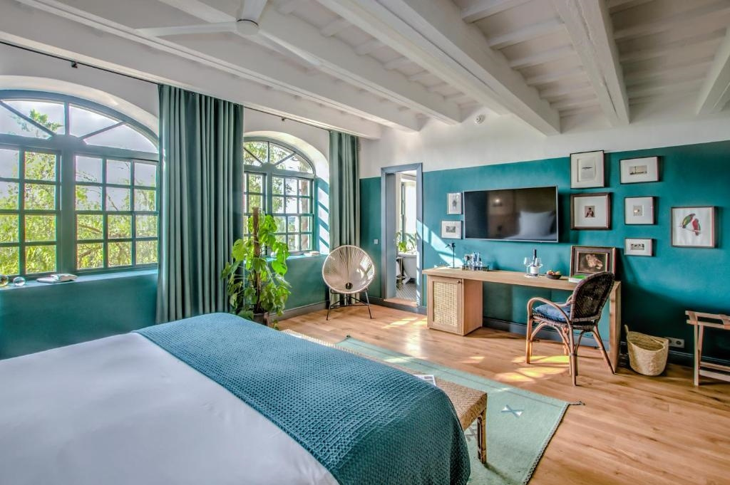 Signature Double Santa Ponsa Junior Suite (twin beds)