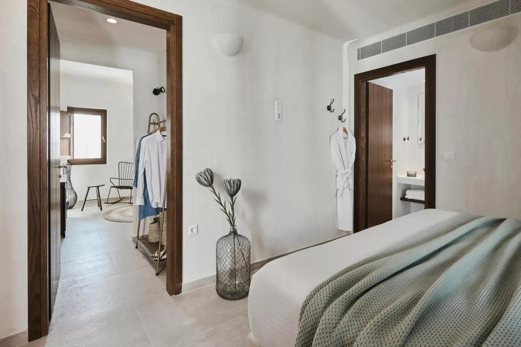 Quadruple Family Suite