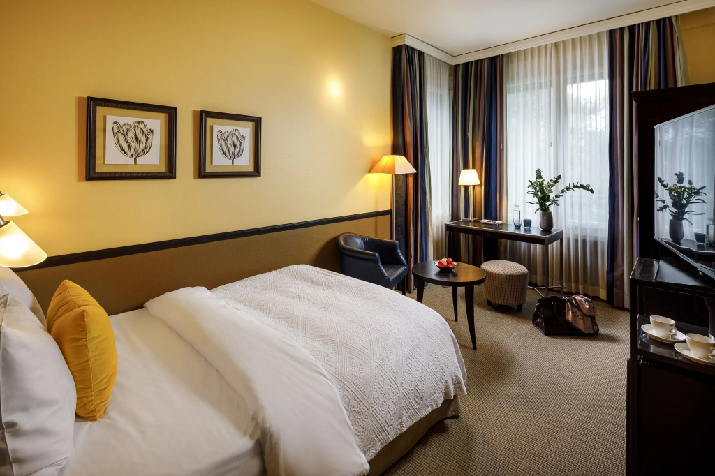 Opera Classic Plus Single room