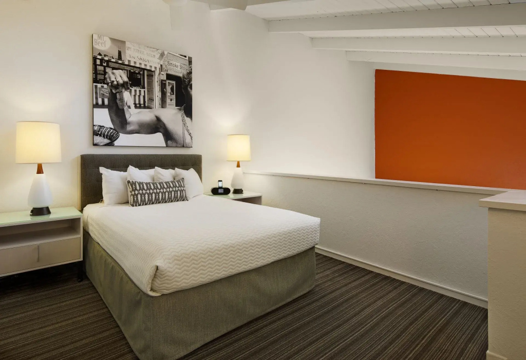 The Inn at Venice Beach