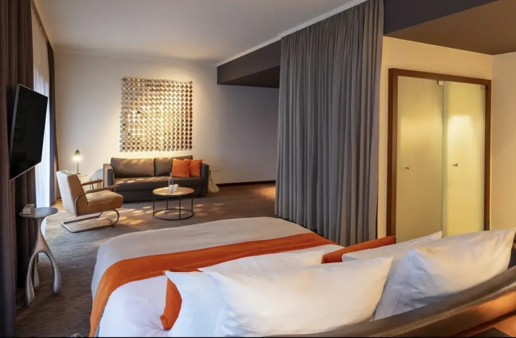 Double East Signature (full double bed)
