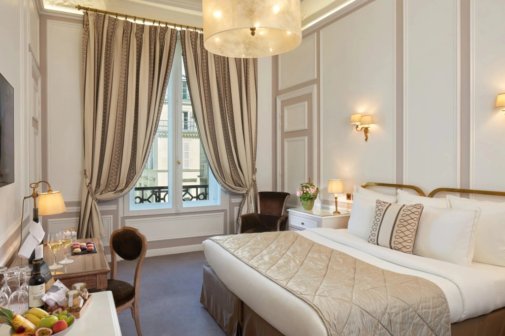 Hotel Regina Louvre 63