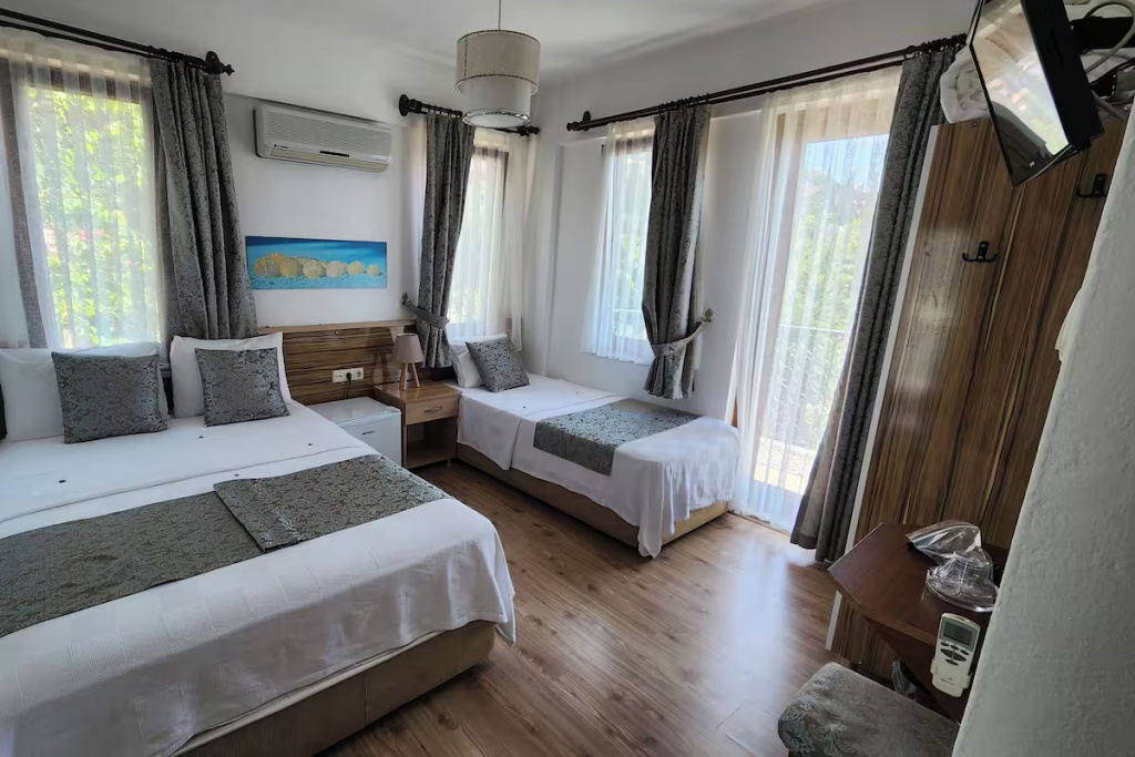 Triple room with sea view