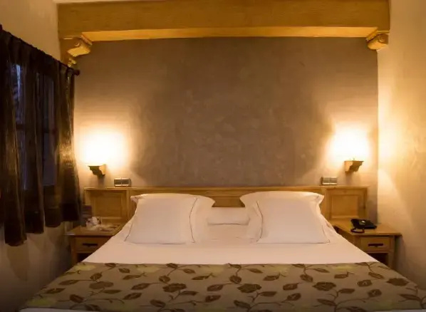 Interior Double room (full double bed)
