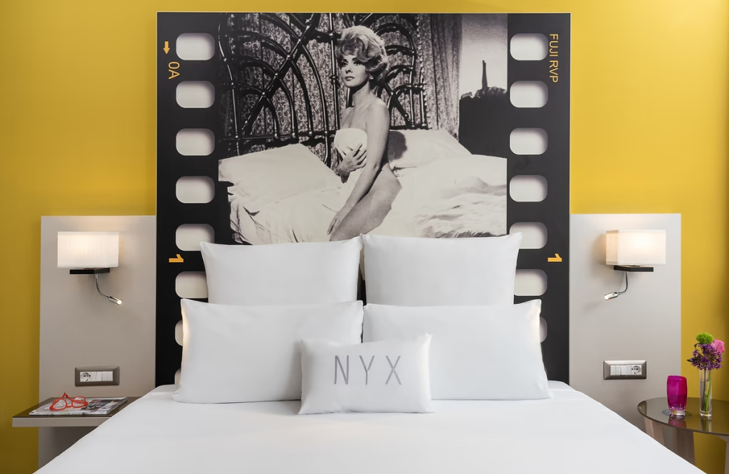NYX Double Suite (full double bed)