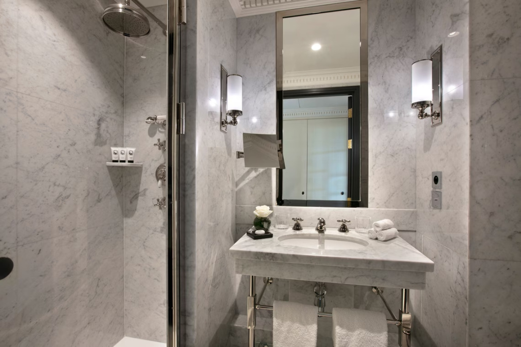 Hôtel de Berri Champs-Élysées, a Luxury Collection Hotel 52