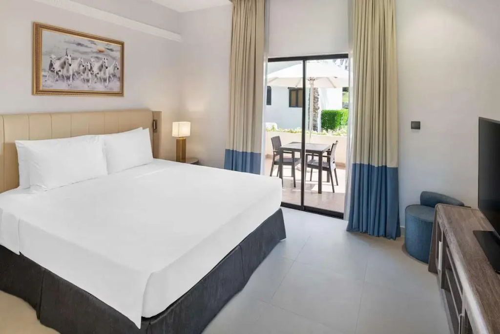 Double Villa with Terrace (full double bed)