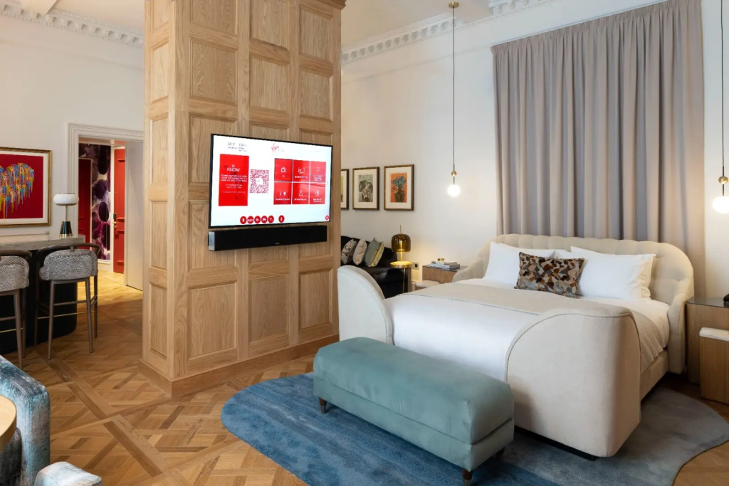 2 Bedrooms Suite