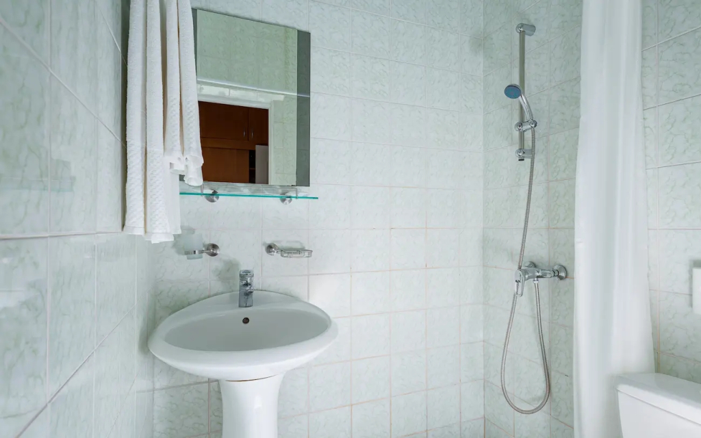 Двухместный номер Economy двуспальная кровать в Знание