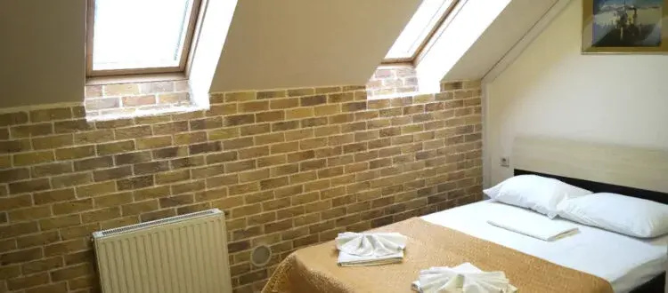 Attic Double room (full double bed)