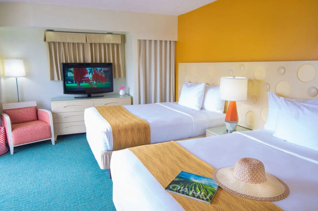 Coconut Waikiki Hotel Room Type - City View Queen Room