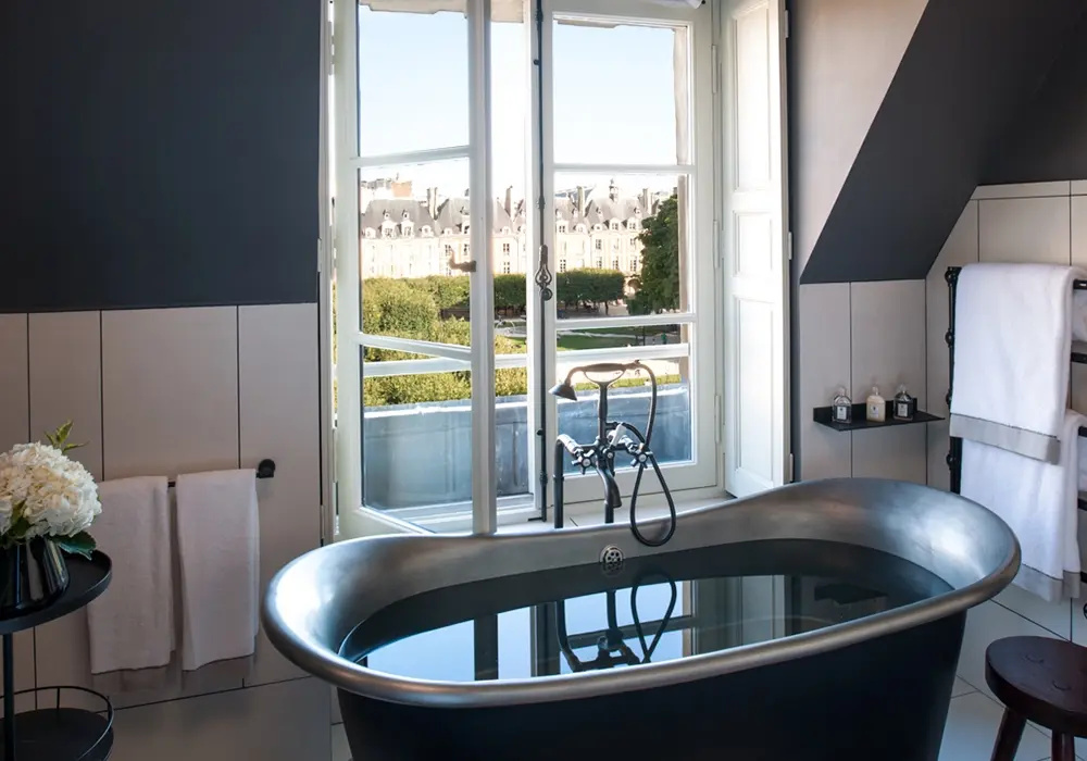 Cour des Vosges - Evok Collection 29