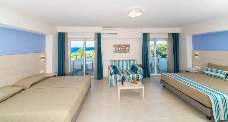 Quadruple Family room