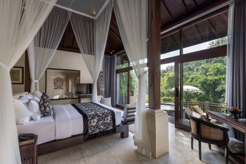 Kayon Premier Pool with Spa Bath Double Villa full double bed
