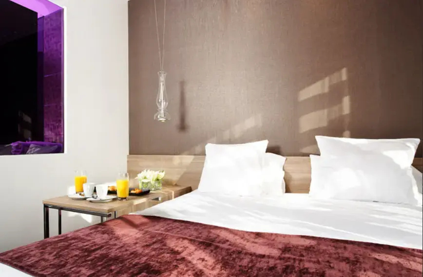 Classic Double room (full double bed)