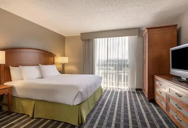 Embassy Suites by Hilton San Francisco Airport Waterfront - Chambres