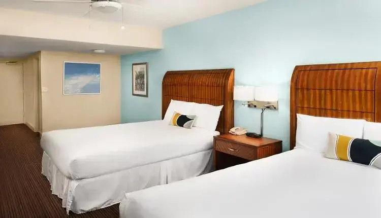 Quadruple room City View