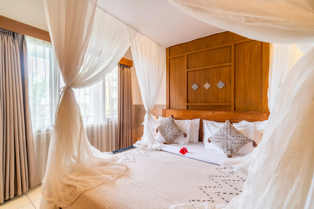 Shakti  Deluxe Double room (full double bed)