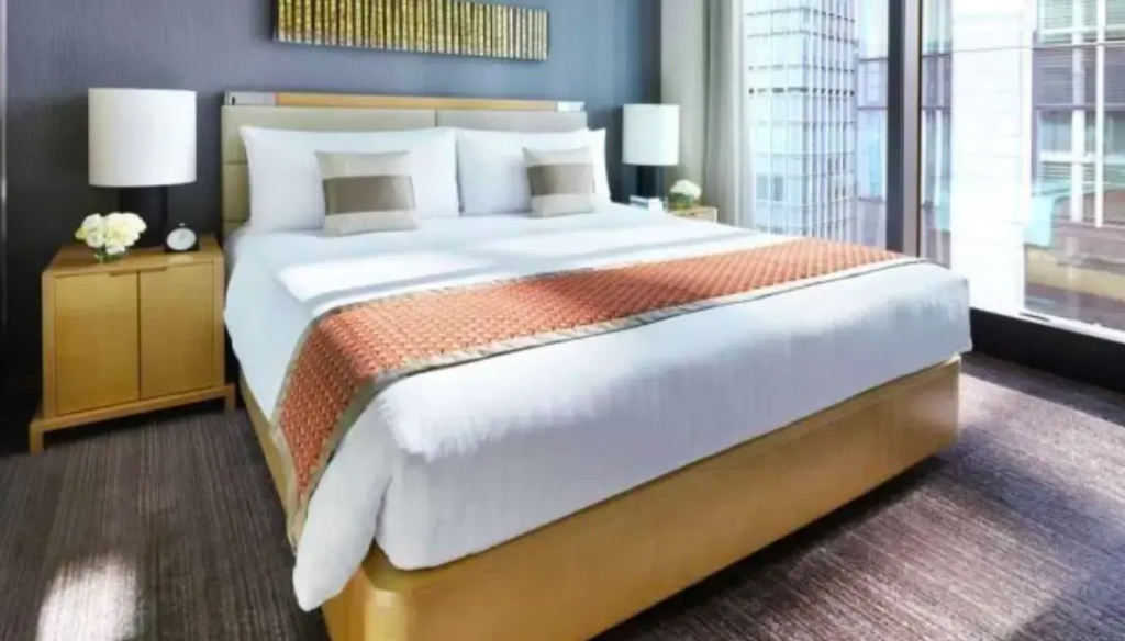 3 Bedrooms Executive Sextuple Apartment