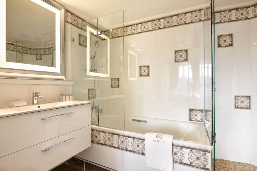 Hotel Regina Louvre 85