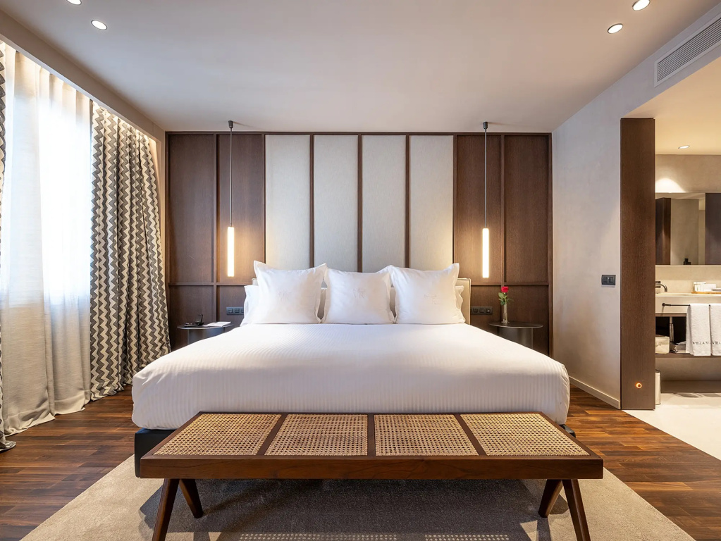 Grand Double Suite (full double bed)