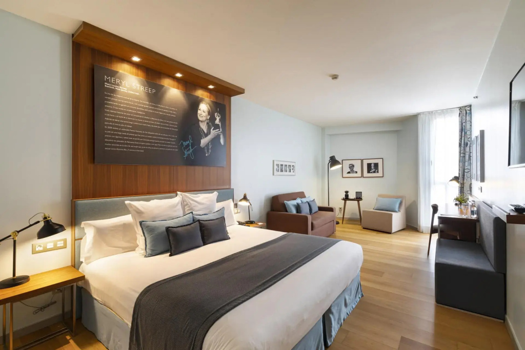 Superior Double room (full double bed)