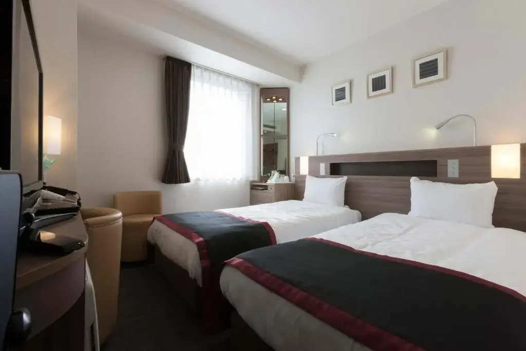 Small Double room (twin beds)