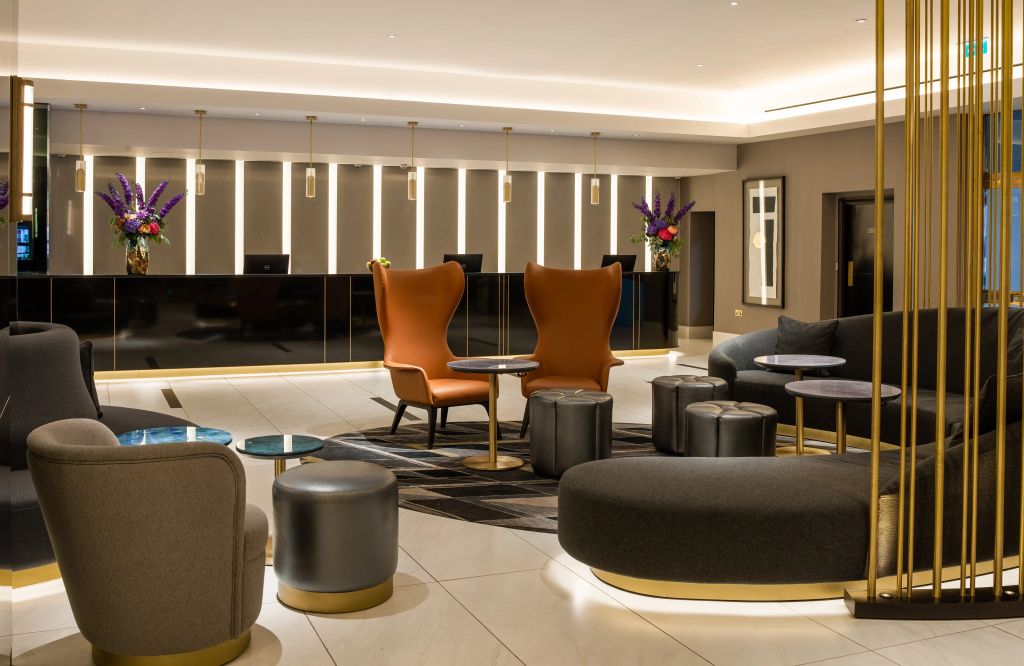 Strand Palace Hotel — фото