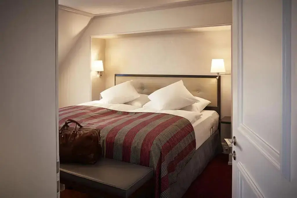 Dufour Signature Double Suite (full double bed)