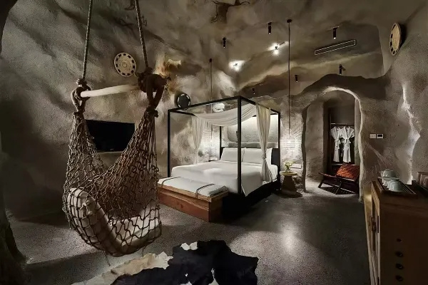Exploring Cave Houses room