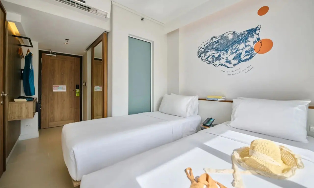 The Compact - Superior Double room with balcony (twin beds)
