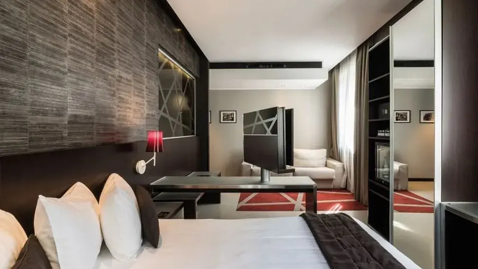 Double Junior Suite (full double bed)