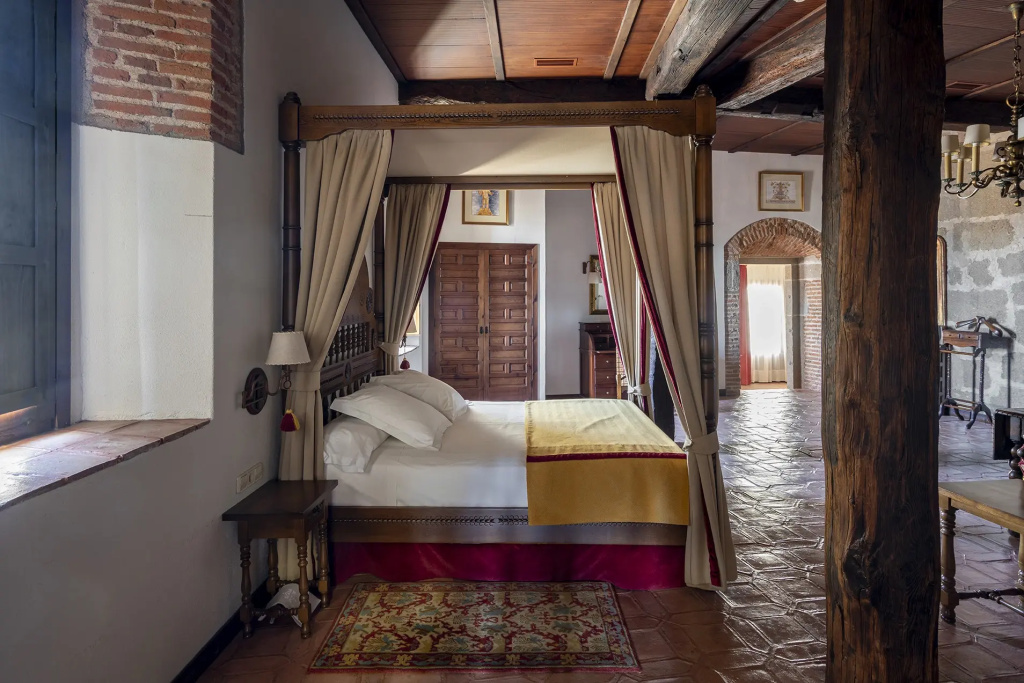 Parador de Plasencia - Chambres