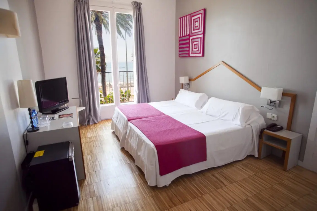Double room with sea view (twin beds)