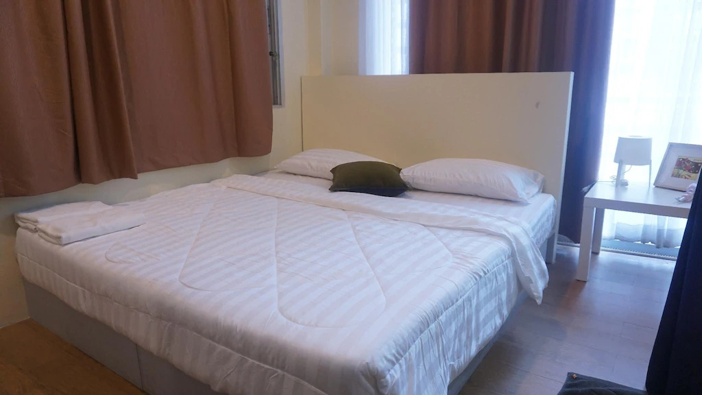 Double room (full double bed)