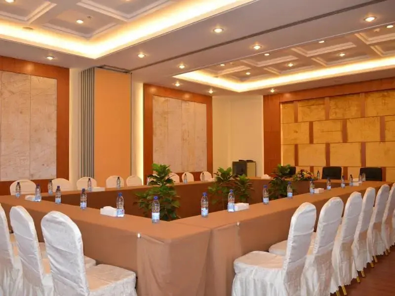 Golden Peacock Resort Hotel - Général