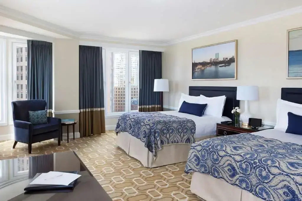 Superior room with city view
